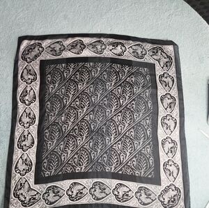 Chic Black and Cream Patterned Scarf 27x27